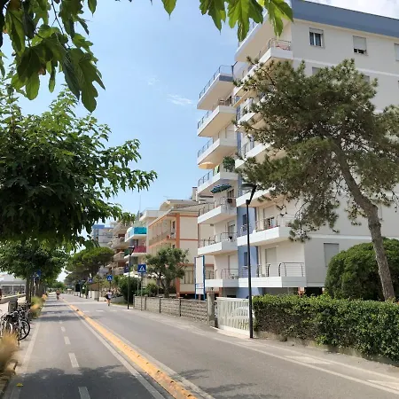 Apartman Adriatico - *